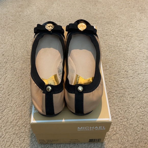 Michael Kors flats size 7 nude/black - Picture 3 of 5